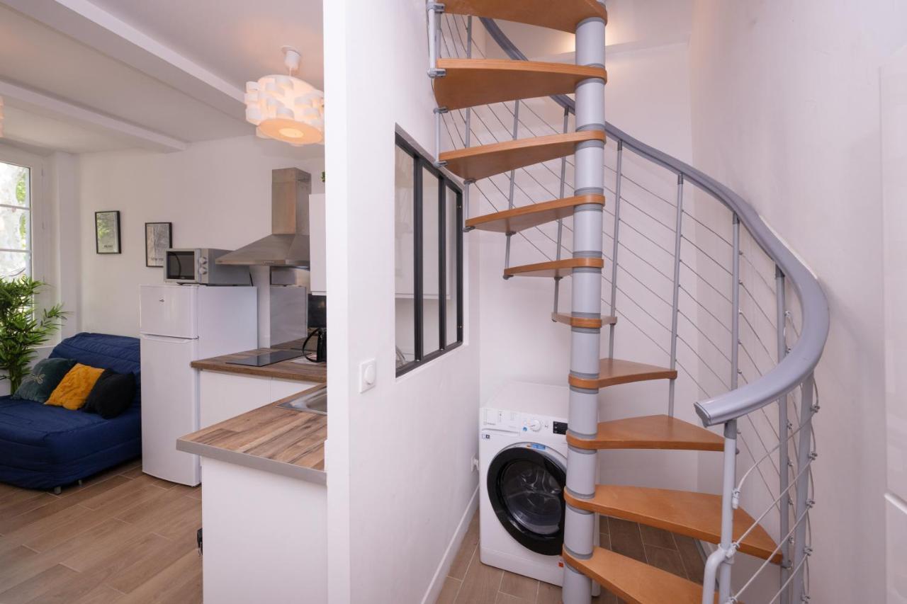 Le Nostradamus - Magnifique Appartement Cours Principal Plein Centre Avec Parking Salon-de-Provence Luaran gambar
