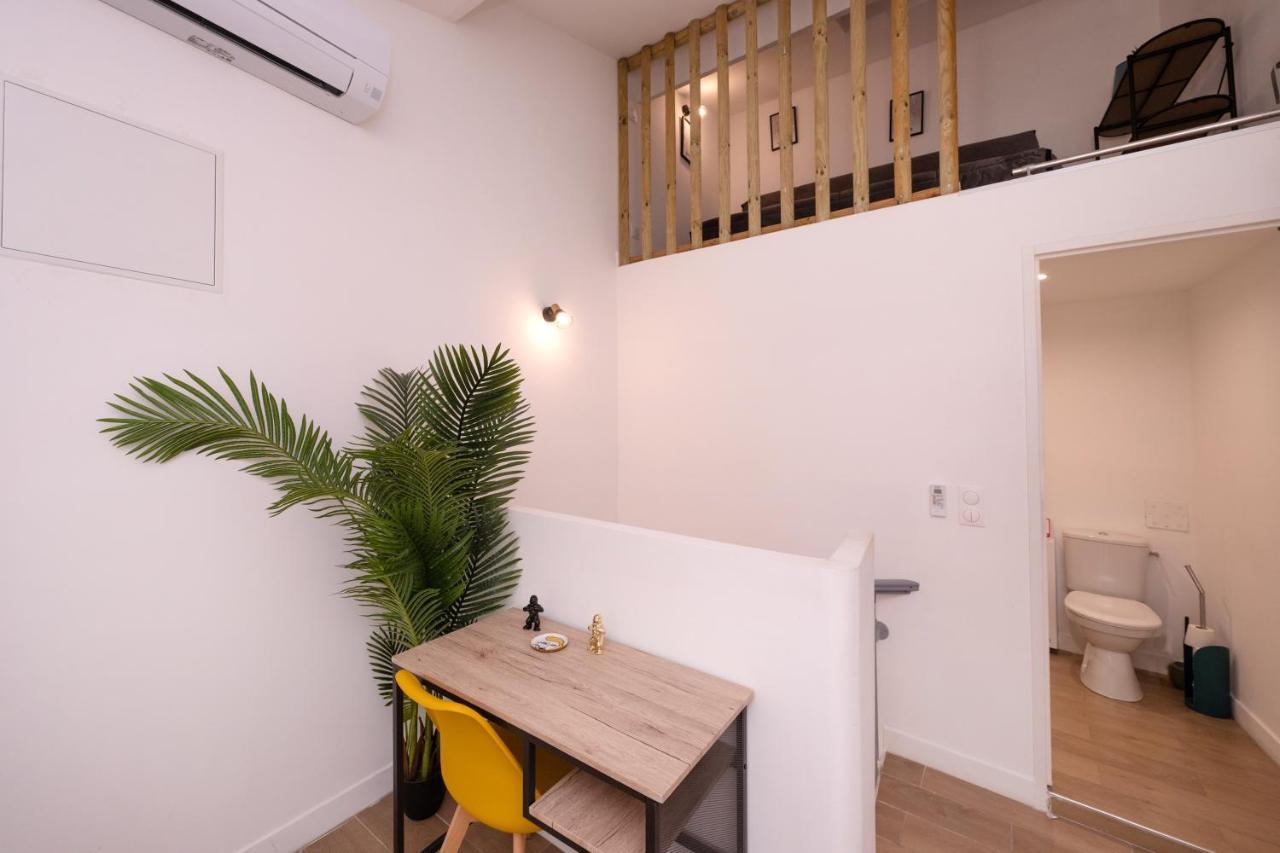 Le Nostradamus - Magnifique Appartement Cours Principal Plein Centre Avec Parking Salon-de-Provence Luaran gambar