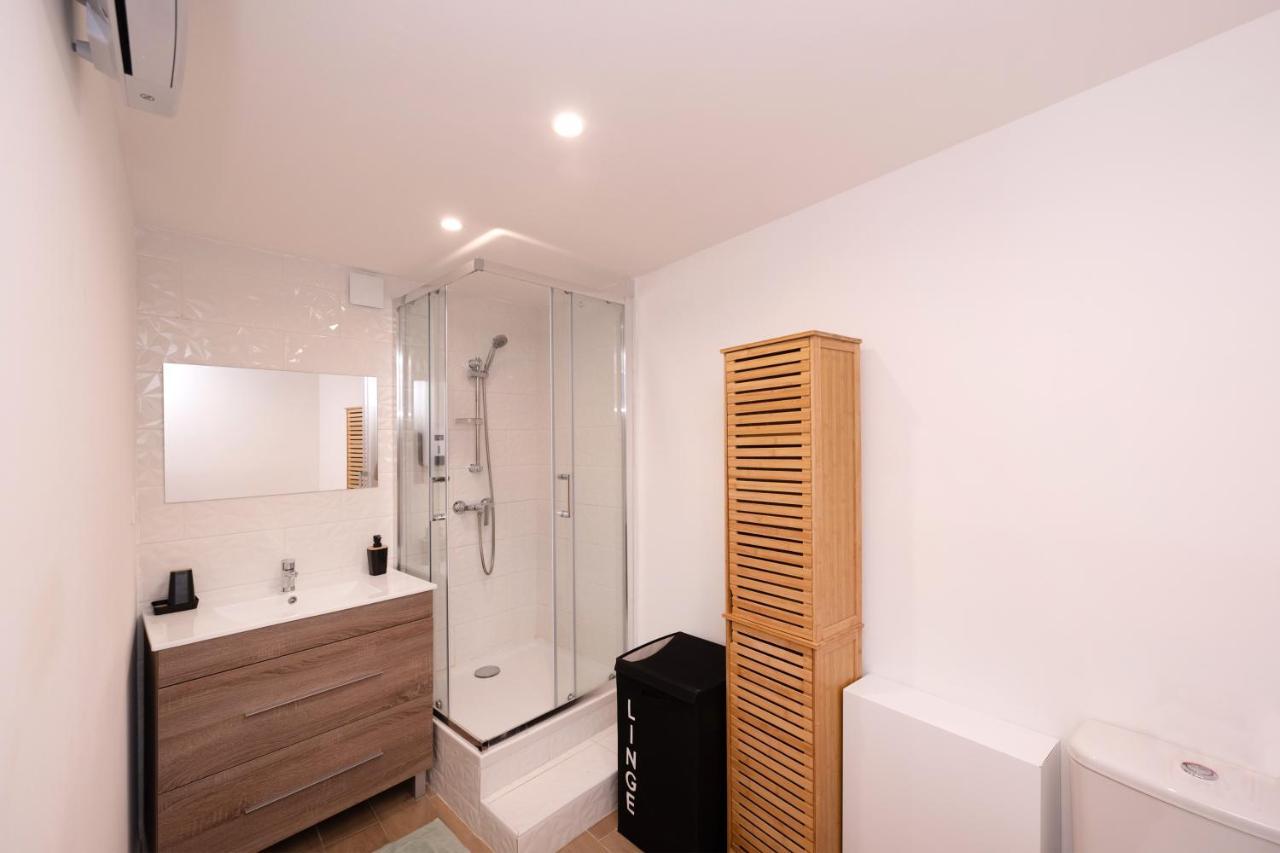 Le Nostradamus - Magnifique Appartement Cours Principal Plein Centre Avec Parking Salon-de-Provence Luaran gambar