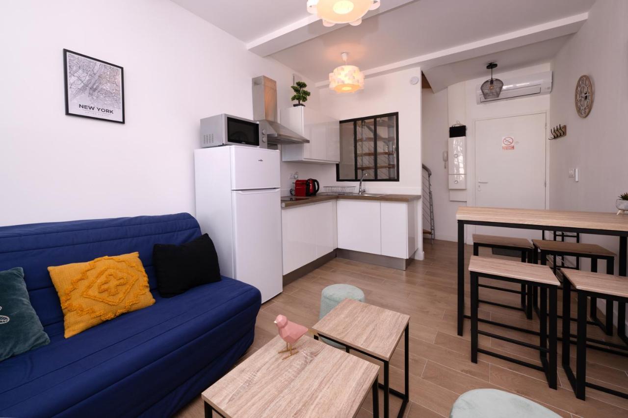 Le Nostradamus - Magnifique Appartement Cours Principal Plein Centre Avec Parking Salon-de-Provence Luaran gambar