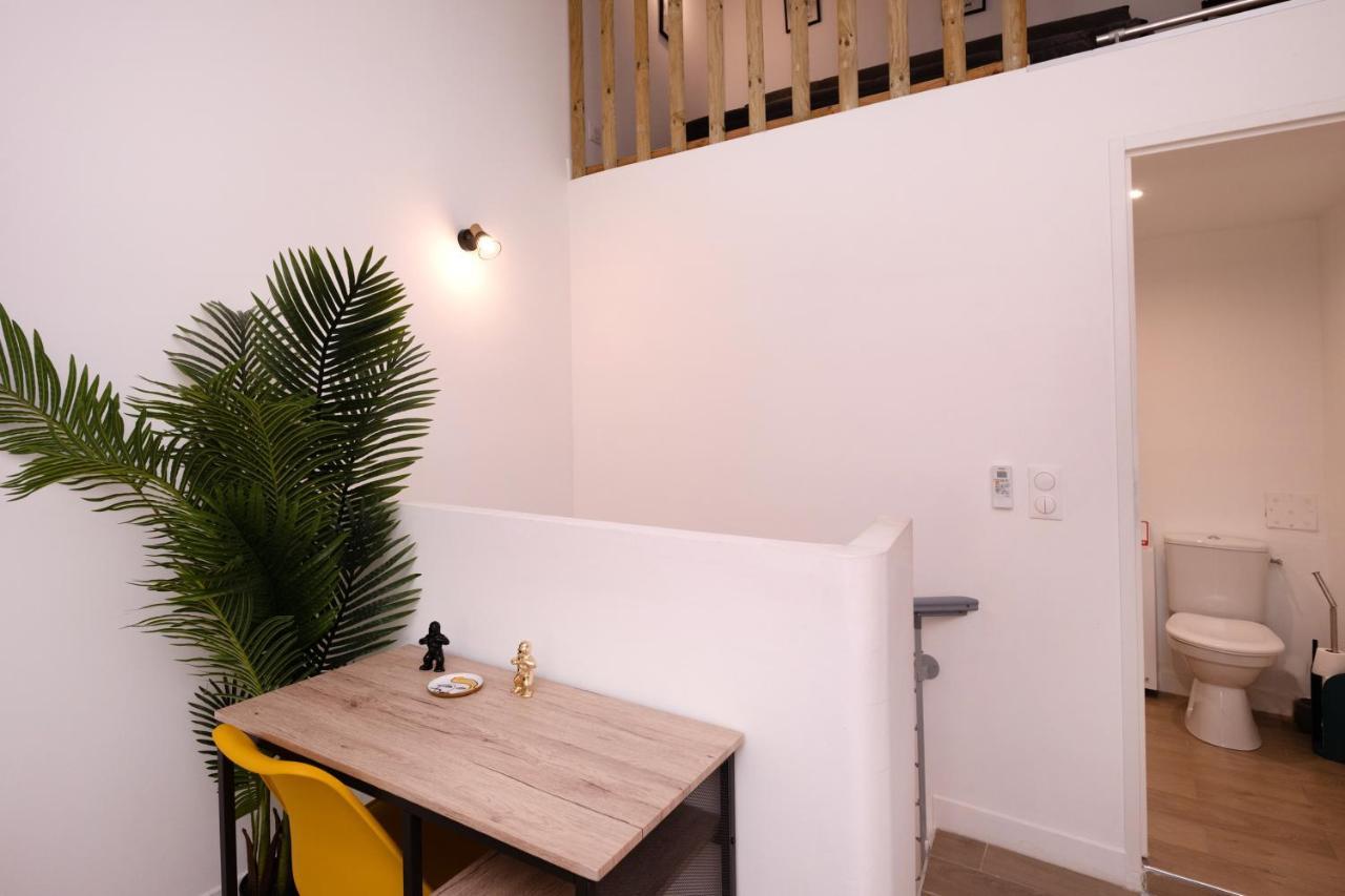 Le Nostradamus - Magnifique Appartement Cours Principal Plein Centre Avec Parking Salon-de-Provence Luaran gambar